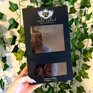 Foxy Locks Seamless Superior 22” clip in extensions in color chocolate